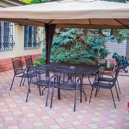 Apartment Apartments Kamanina Street Odesa